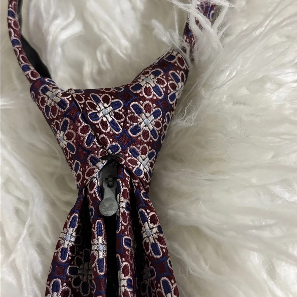 Stylish Kids Patterned Tie in Black and White (zipper adjustable)